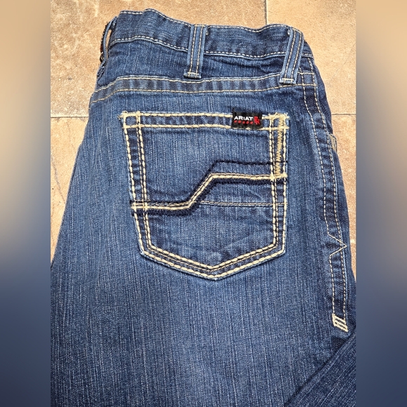 Ariat M5 Dark Blue Straight Leg Men's Jeans Size 36/30 - Picture 3 of 9